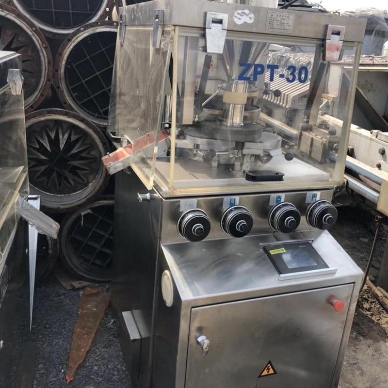 二手化工设备市场动态：活力与机遇并存